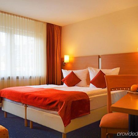 Hotel Plaza Frankfurt am Main Dış mekan fotoğraf