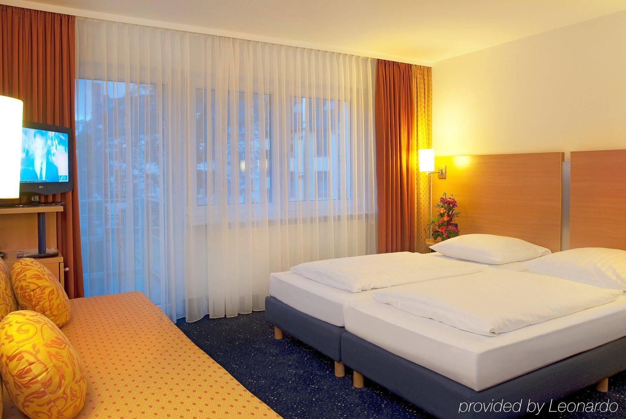 Hotel Plaza Frankfurt am Main Dış mekan fotoğraf